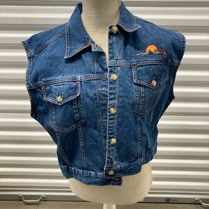 UPPER WEST SIDE Blue Denim vest with Contrast Stitching